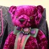 Интерьерная игрушка Медведь  Bern Art пурпурный