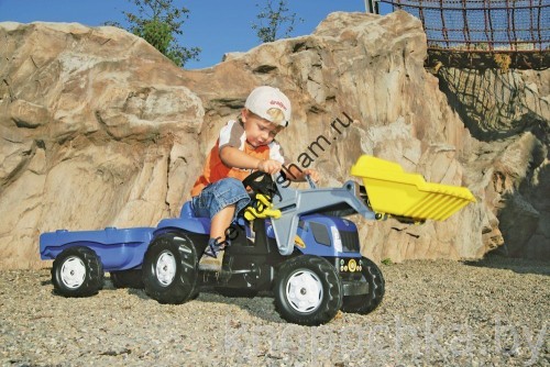Детский педальный трактор Rolly Toys 023929